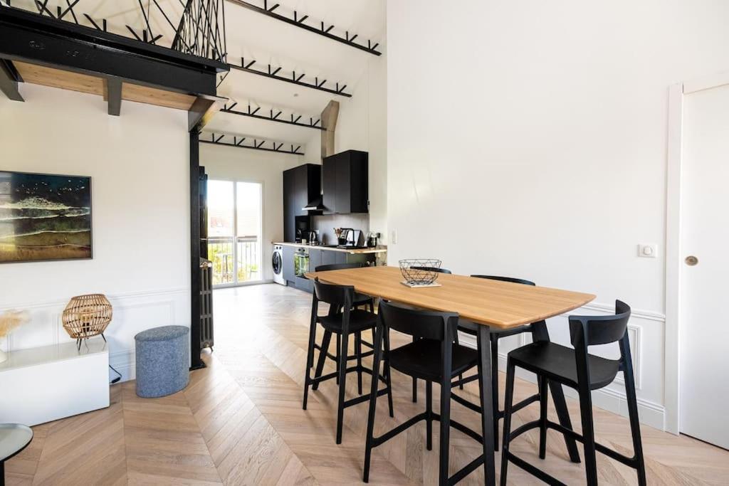 Superbe Appartement Facon Loft A 2 Pas Du Centre ! 라로셸 외부 사진