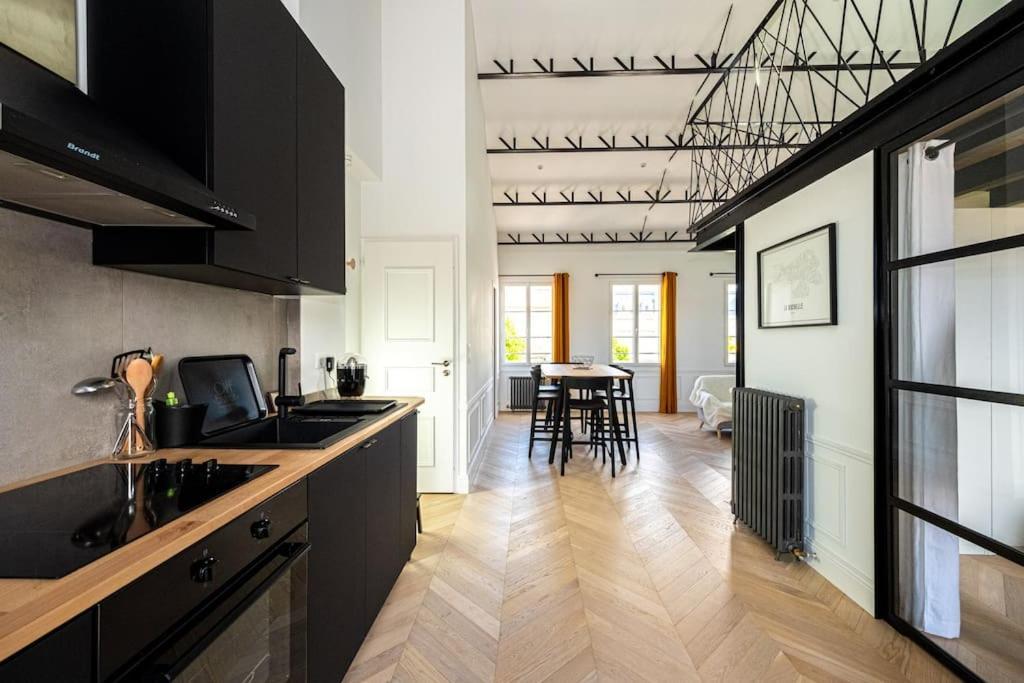 Superbe Appartement Facon Loft A 2 Pas Du Centre ! 라로셸 외부 사진